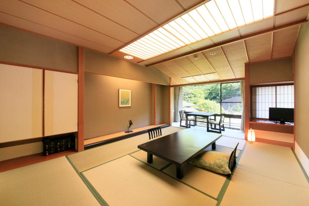 Shikitei Tatami Room Furniture