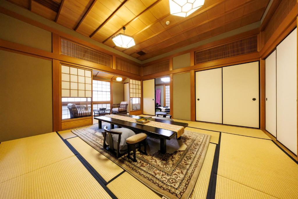 Shikitei Tatami Room Traditional Furniture