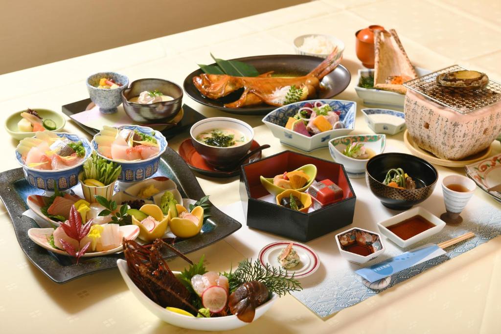 Shimoda Yamatokan Kaiseki Meal