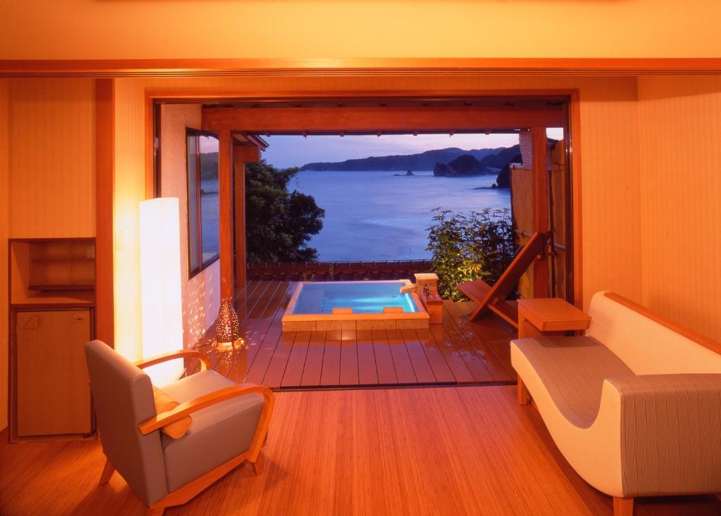 Shimoda Yamatokan Ocean View Room