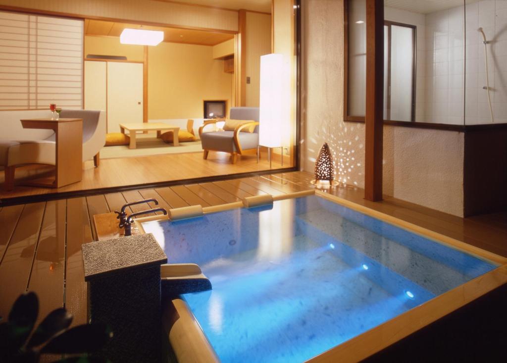 Shimoda Yamatokan Onsen Room