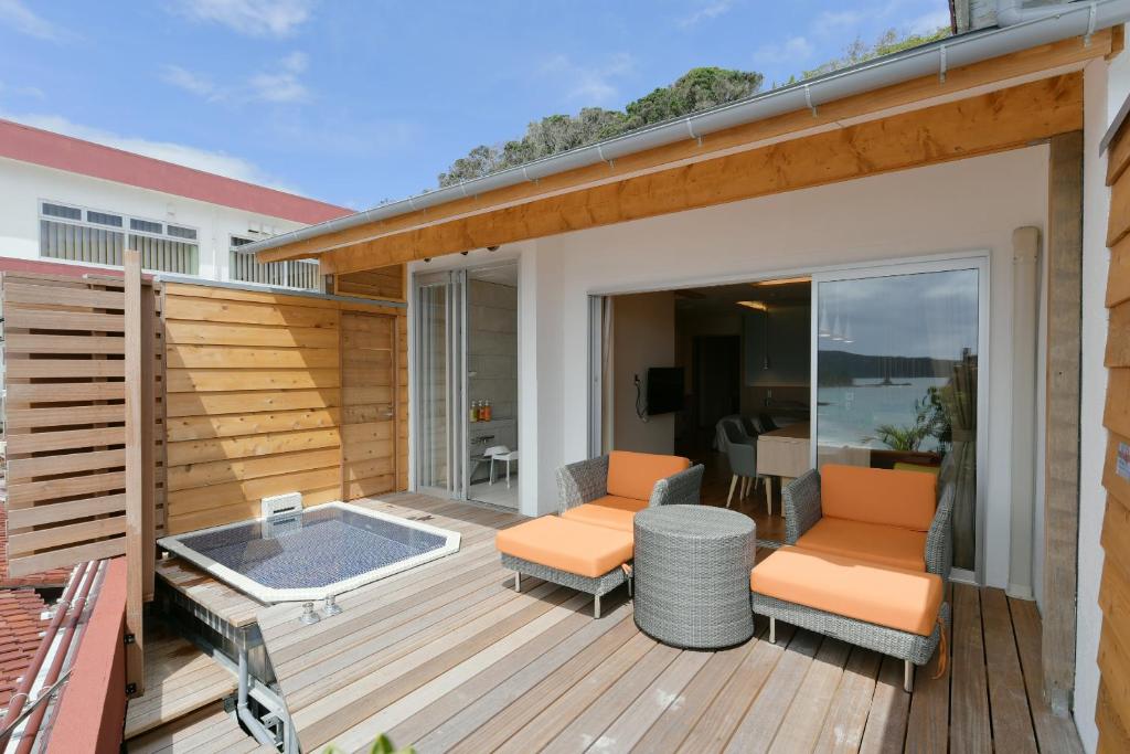 Shimoda Yamatokan Outdoor Deck