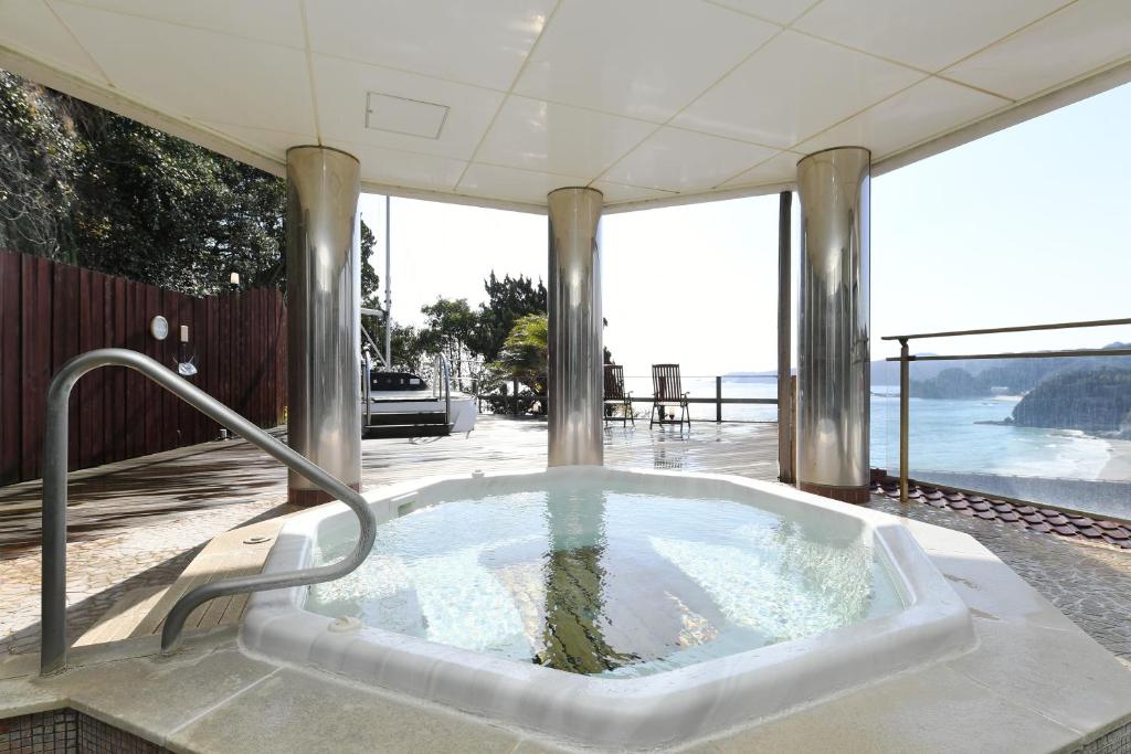 Shimoda Yamatokan Outdoor Onsen
