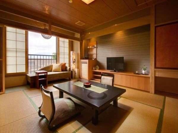 Shimofujiya Ryokan Tatami Room