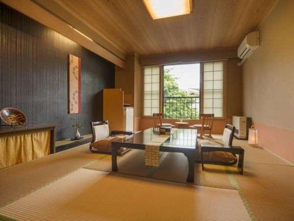Shimofujiya Tatami Room
