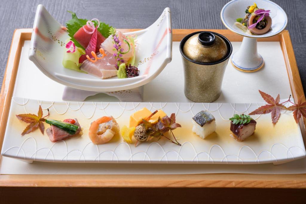 Shioji Tei Kaiseki Dish