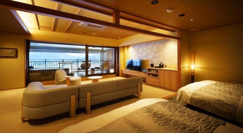 Shiratama No Yu Kahou Bedroom Lounge View