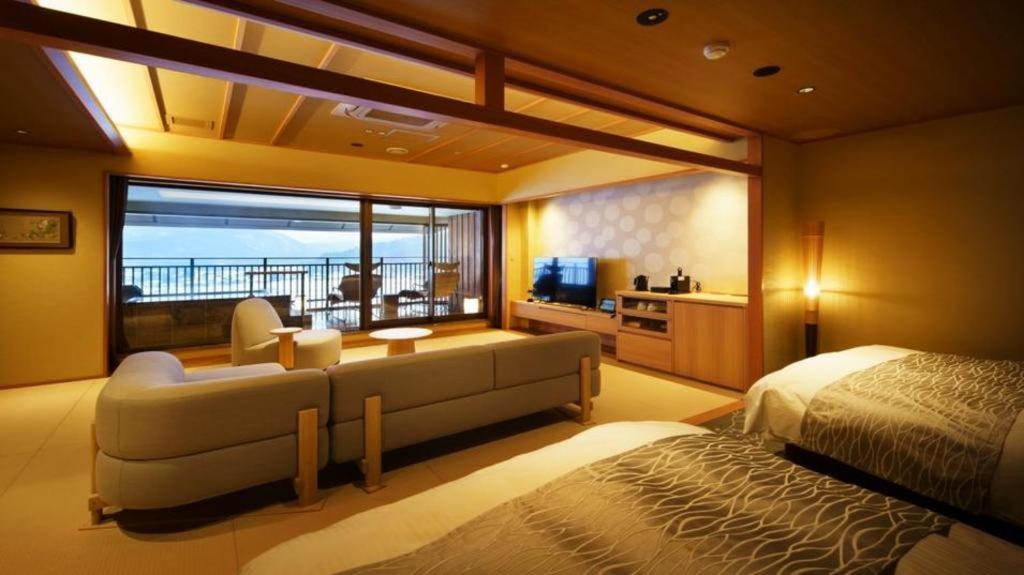 Shiratama No Yu Kahou Tatami Room Beds Couch Tv