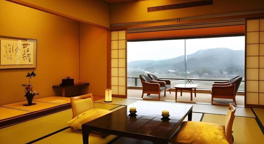 Shiratama No Yu Kahou Tatami Room Mountain View