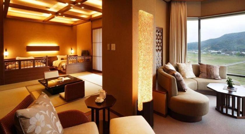 Shiratama No Yu Kahou Tatami Room Mountain View