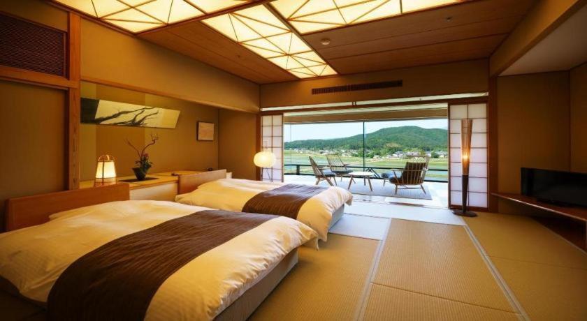 Shiratama No Yu Kahou Tatami Room Mountain View
