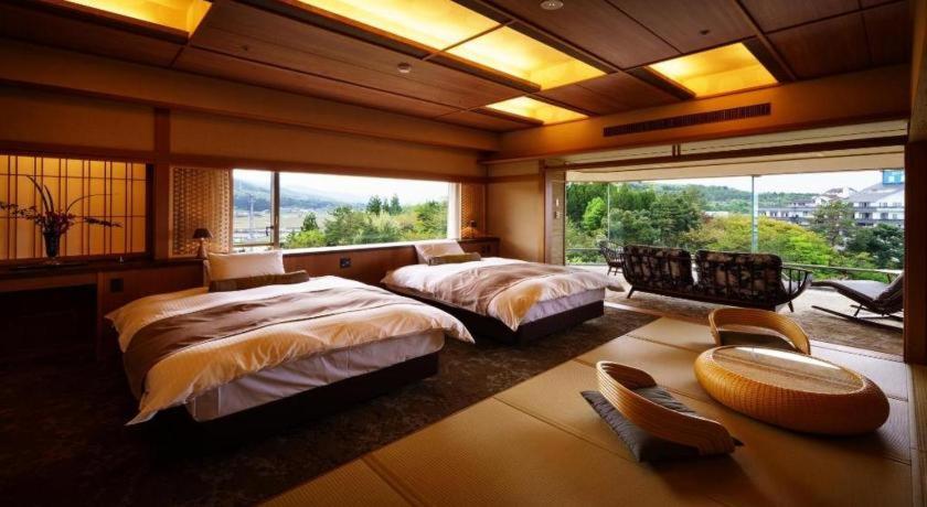Shiratama No Yu Kahou Tatami Room With Beds And View