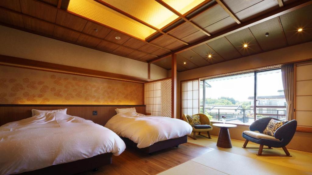 Shiratama No Yu Senkei Tatami Room Beds Window