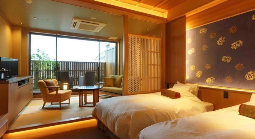 Shiratamanoyu Senkei Twin Bed Tatami Room