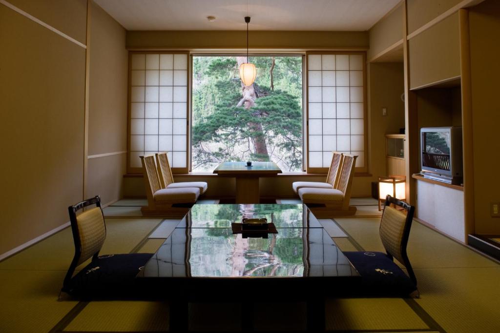 Shogawa Onsen Yumetsuzuri Tatami Room Interior