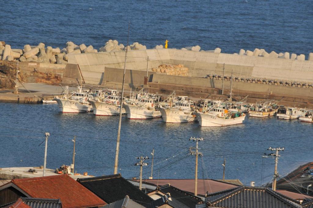 Shorenkan Yoshinoya Fishing Boats