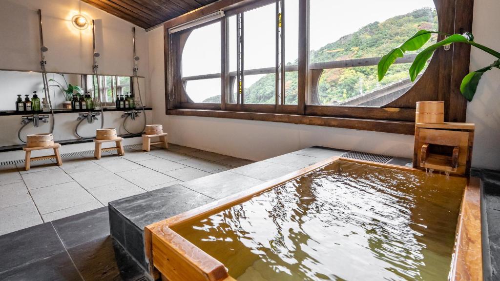 Shorenkan Yoshinoya Onsen Bath