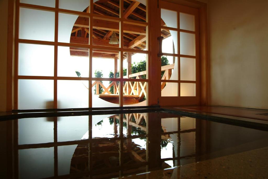 Shorenkan Yoshinoya Onsen View