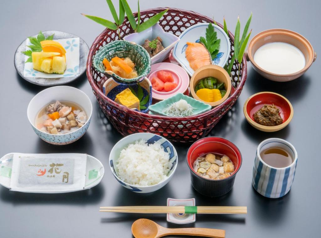 Shosenkaku Kagetsu Kaiseki Meal