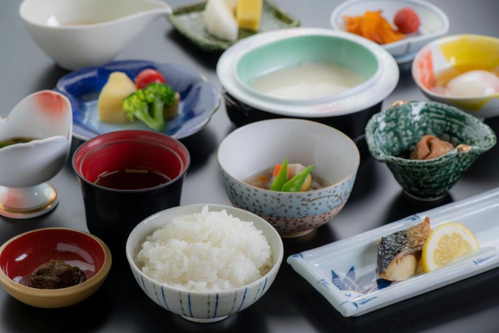 Shosenkaku Kagetsu Traditional Japanese Breakfast