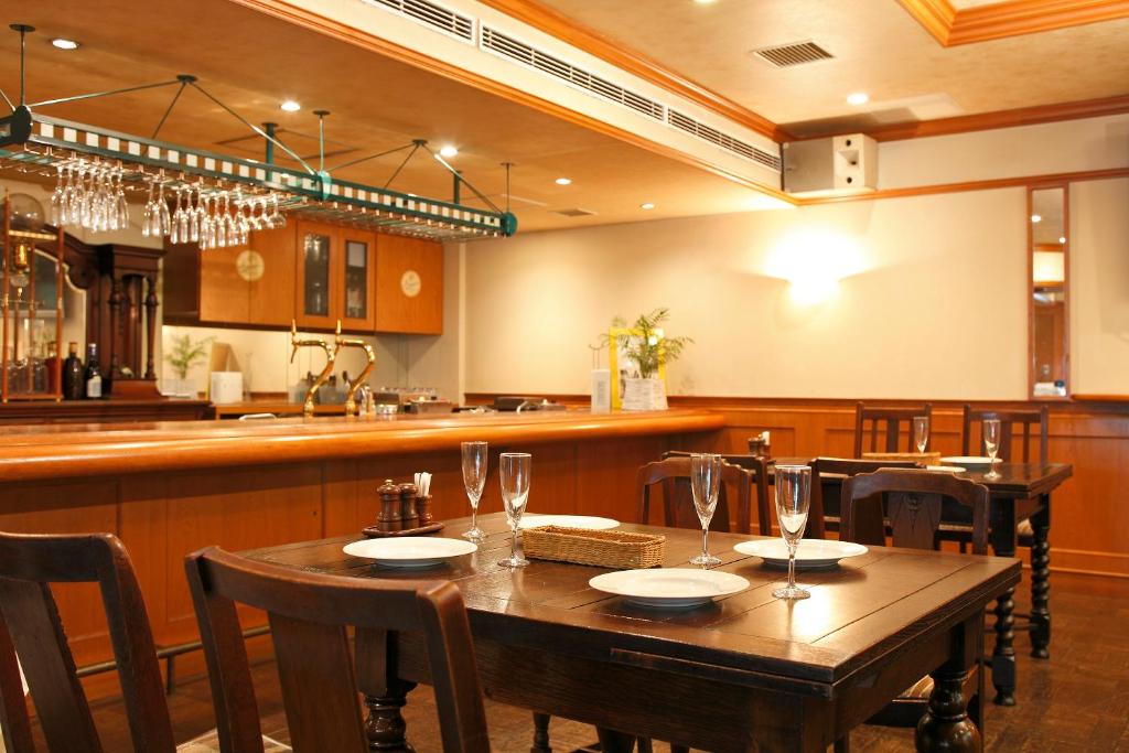 South Breeze Hotel Kochi Kaigetsu Dining Area