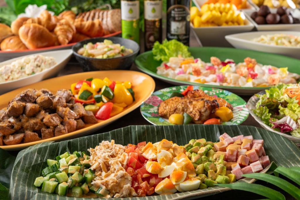 Spa Resort Hawaiians Buffet Food
