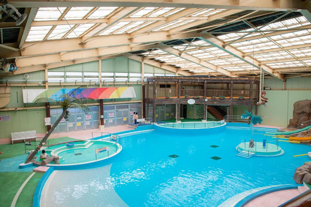 Spa Resort Hawaiians Indoor Pool