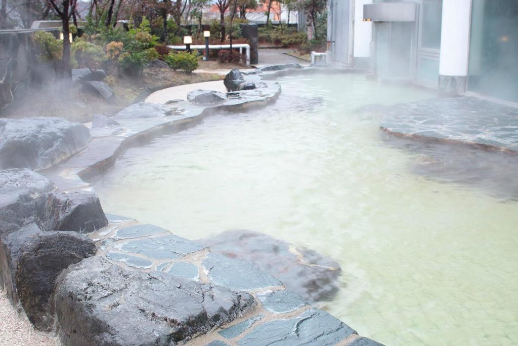 Spa Resort Hawaiians Outdoor Onsen