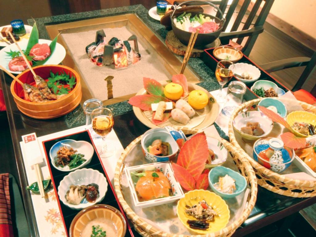 Suikoen Japanese Meal Table