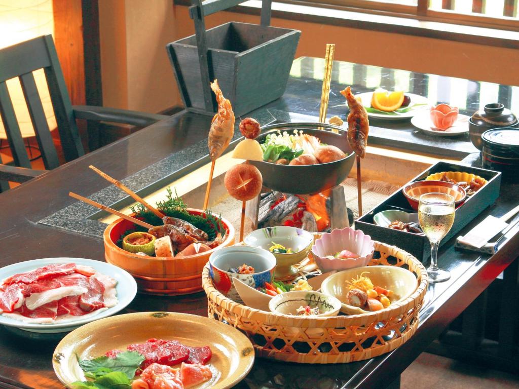 Suikoen Traditional Japanese Meal Table