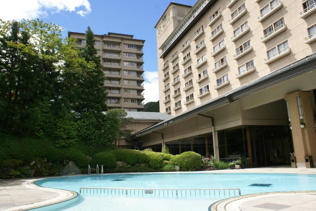 Suimeikan Exterior Pool