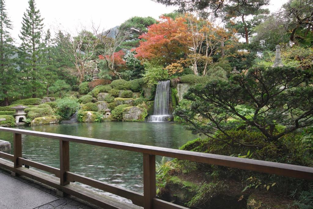 Suimeikan Garden Waterfall