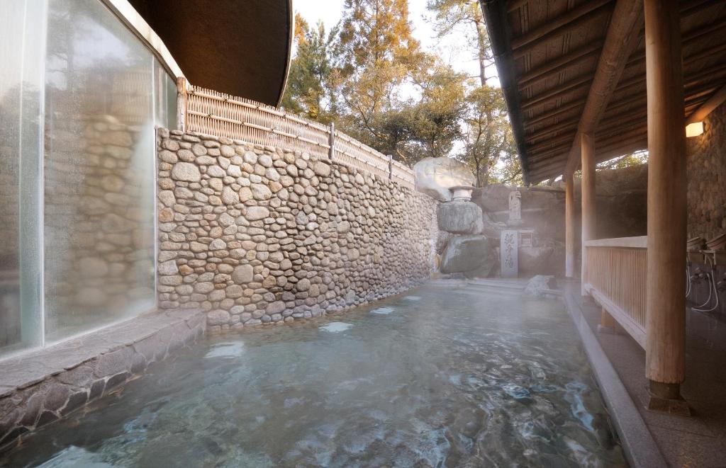 Suimeikan Outdoor Onsen