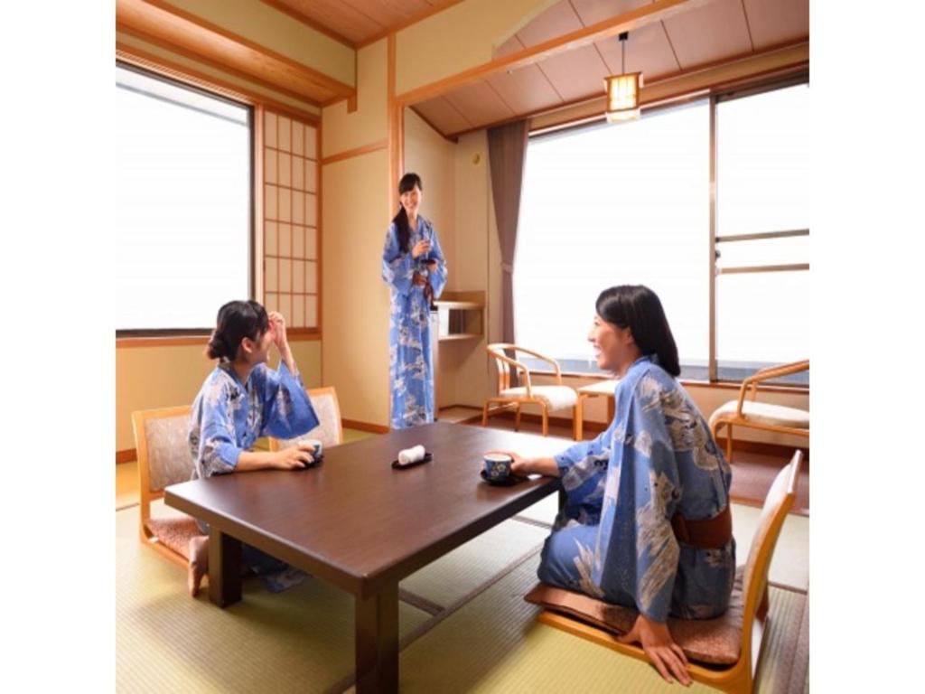 Sun Marine Kesennuma Hotel Kanyo Tatami Room Yukata