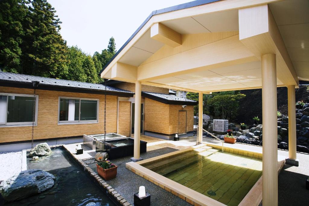 Syoenso Hozukawatei Outdoor Hot Spring
