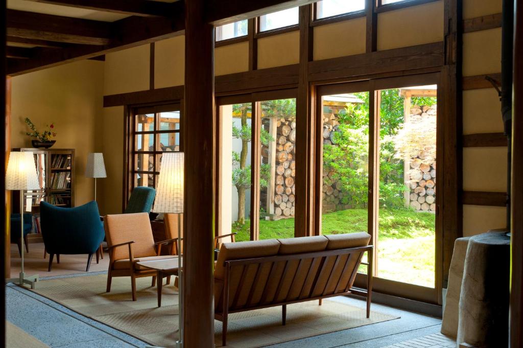 Tagawa Ryusenkaku Lounge Area