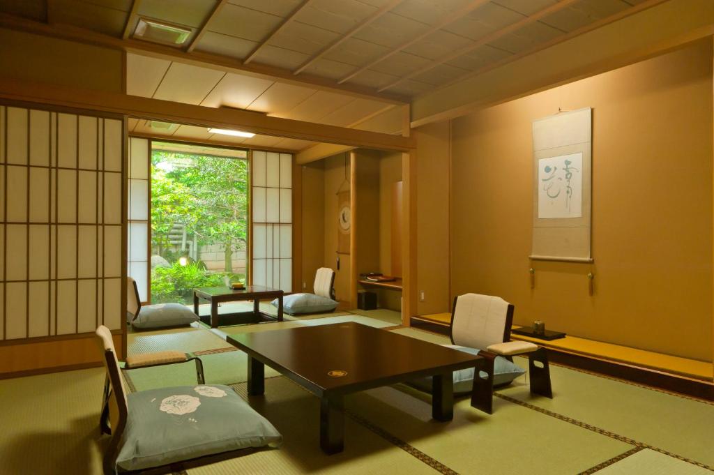 Tagawa Ryusenkaku Tatami Room