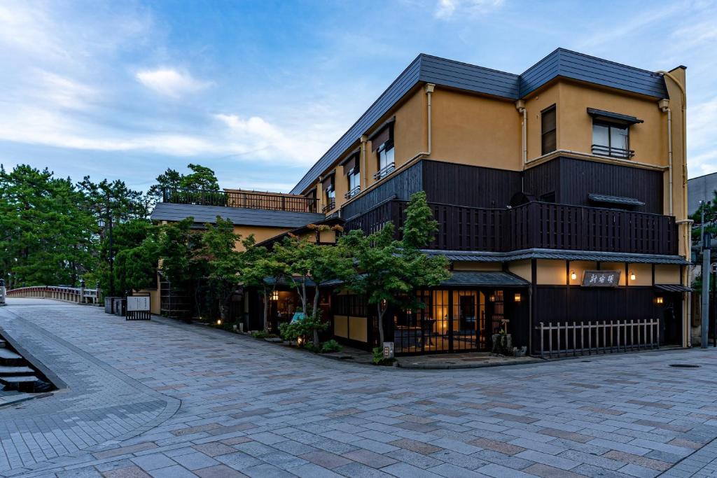 Taikyoro Exterior Building