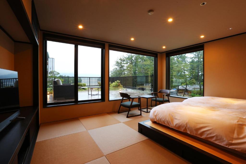 Taikyoro Tatami Room With Large Windows