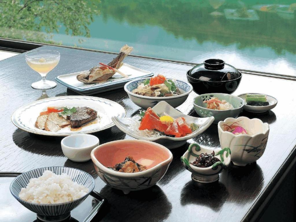Taishoikehotel Kaiseki Meal