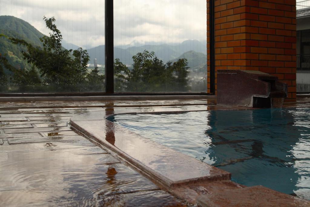 Takahan Onsen Bath With Mountain View