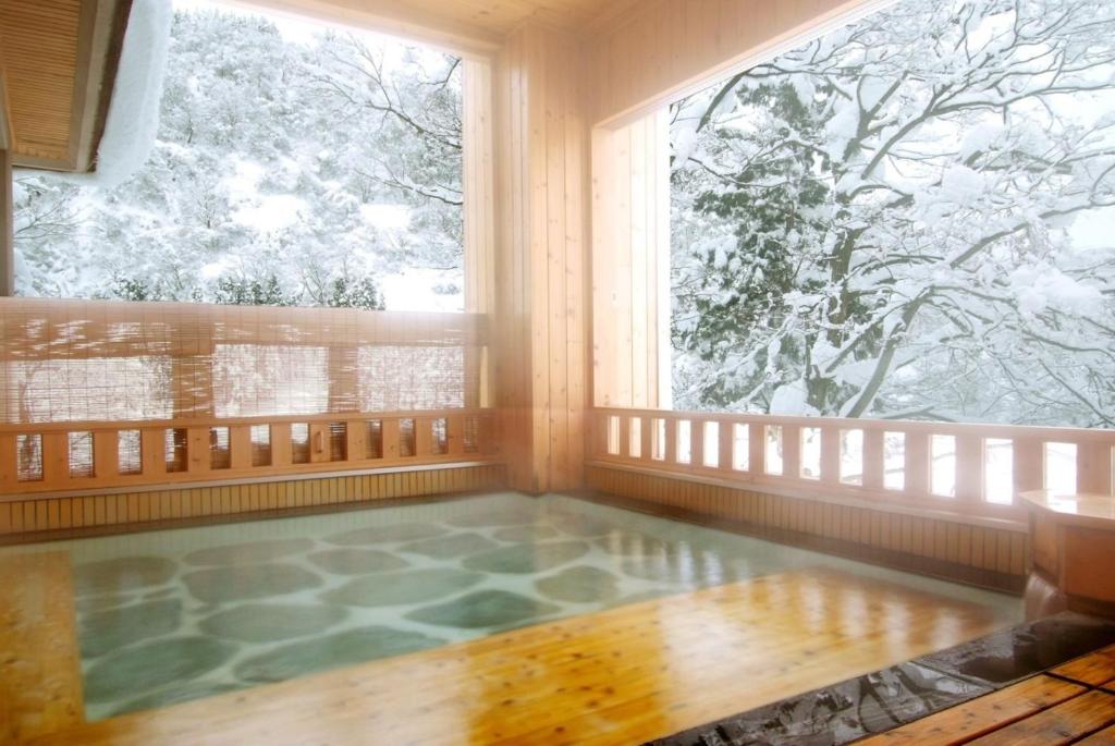 Takahan Outdoor Onsen