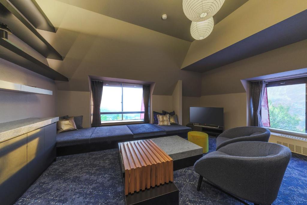 Takamiya Jurin Hotel Modern Lounge