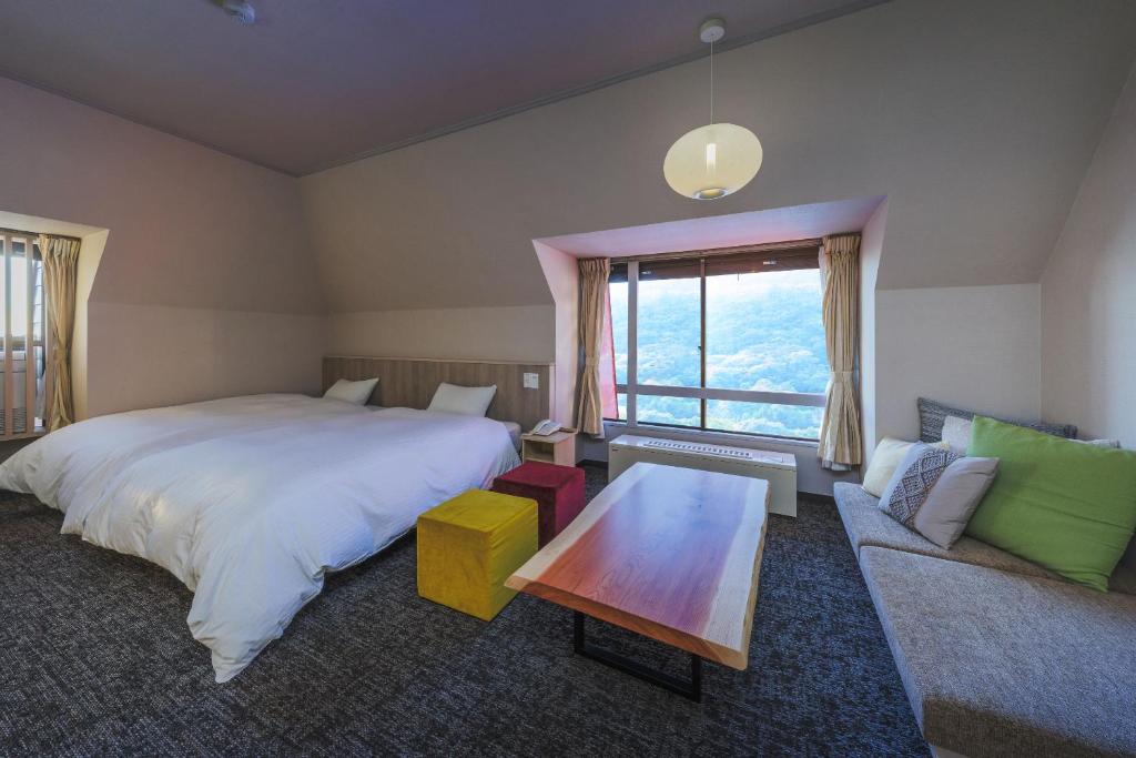 Takamiya Jurin Hotel Modern Room