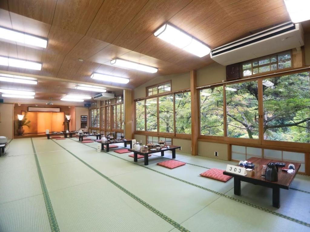 Takao Kanko Hotel Dining Room