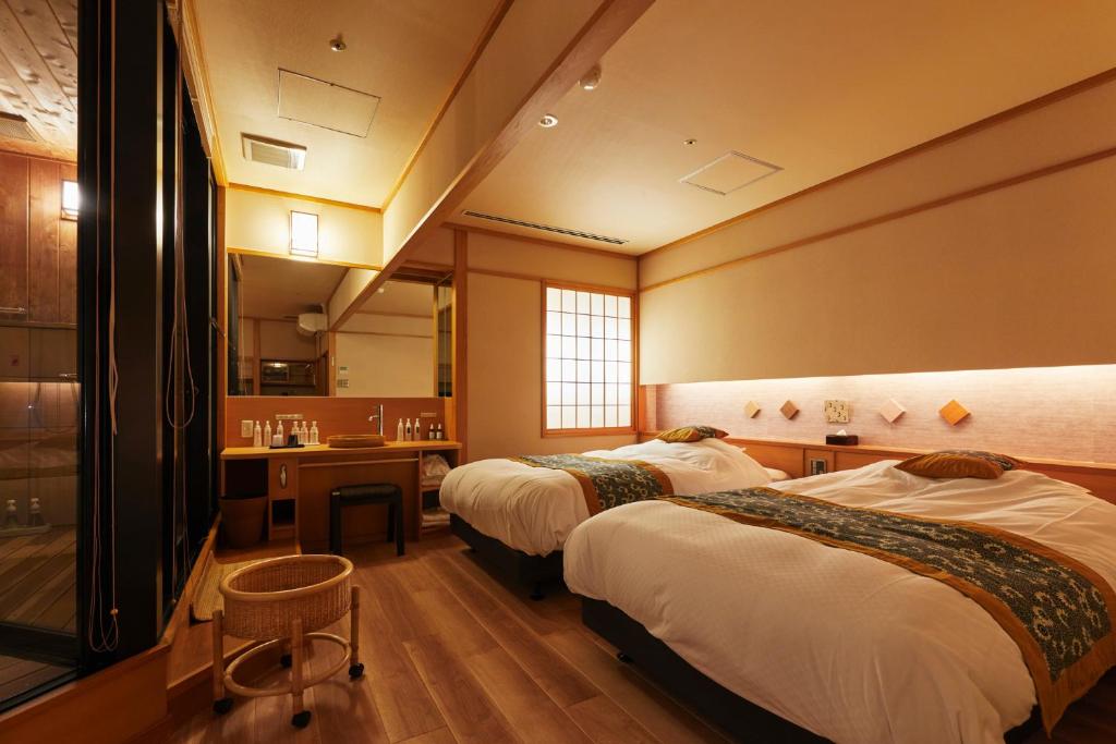 Takinoyu Hotel Modern Ryokan Room