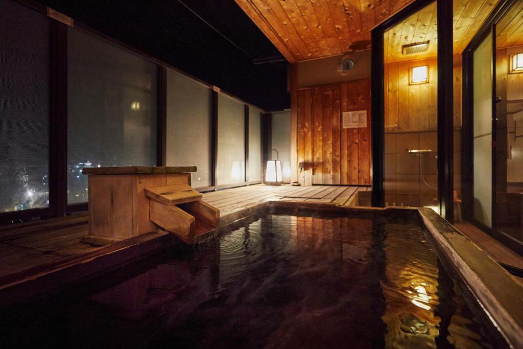 Takinoyu Hotel Open Air Onsen