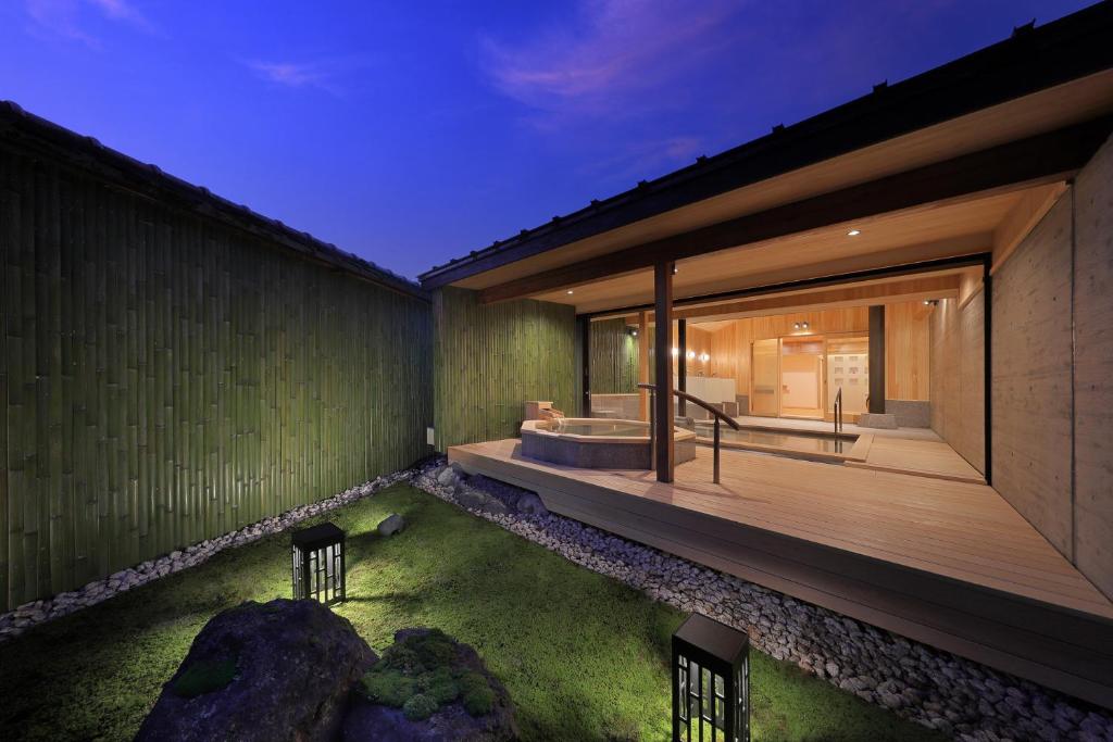 Tendo So Outdoor Onsen