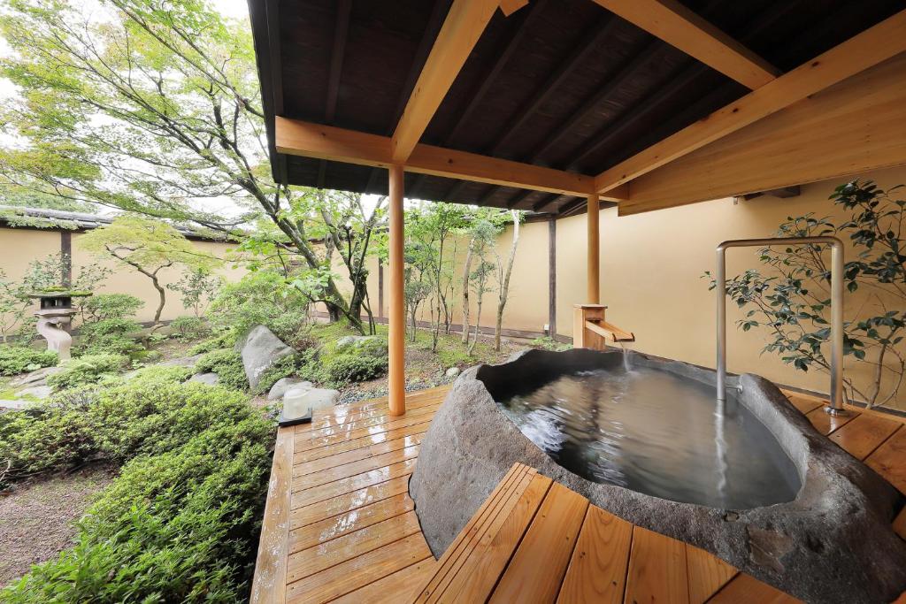 Tendo So Outdoor Onsen