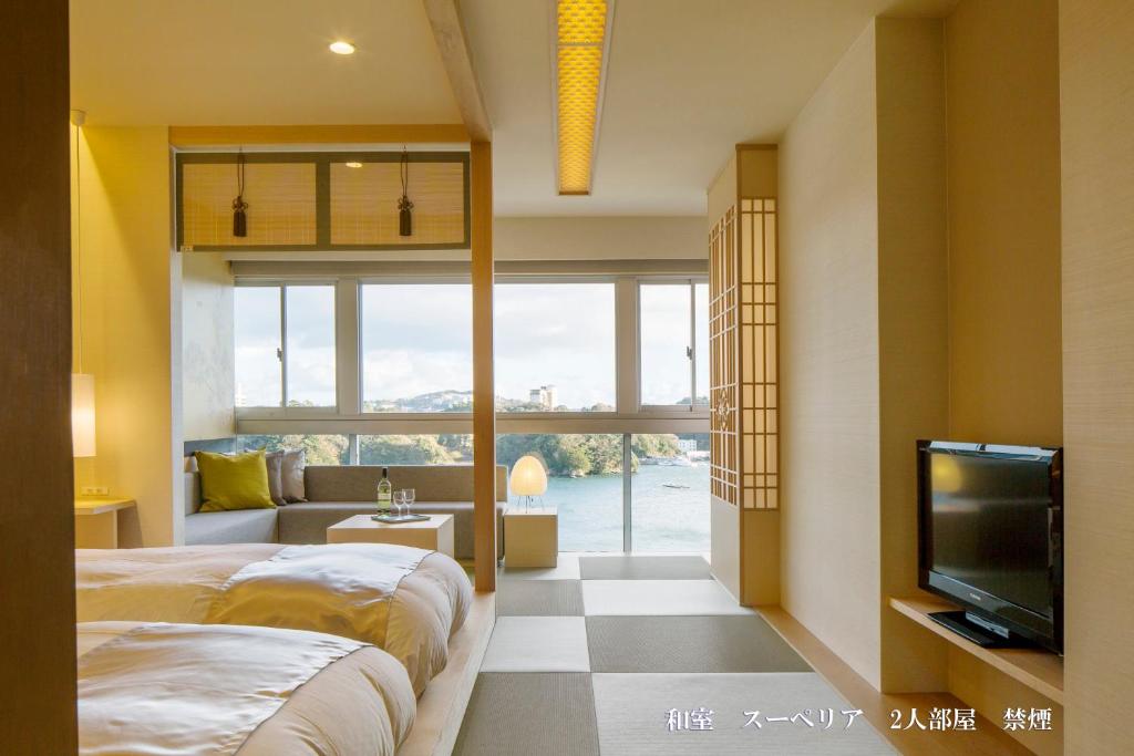 Toba Grand Hotel Tatami Room Scenic View
